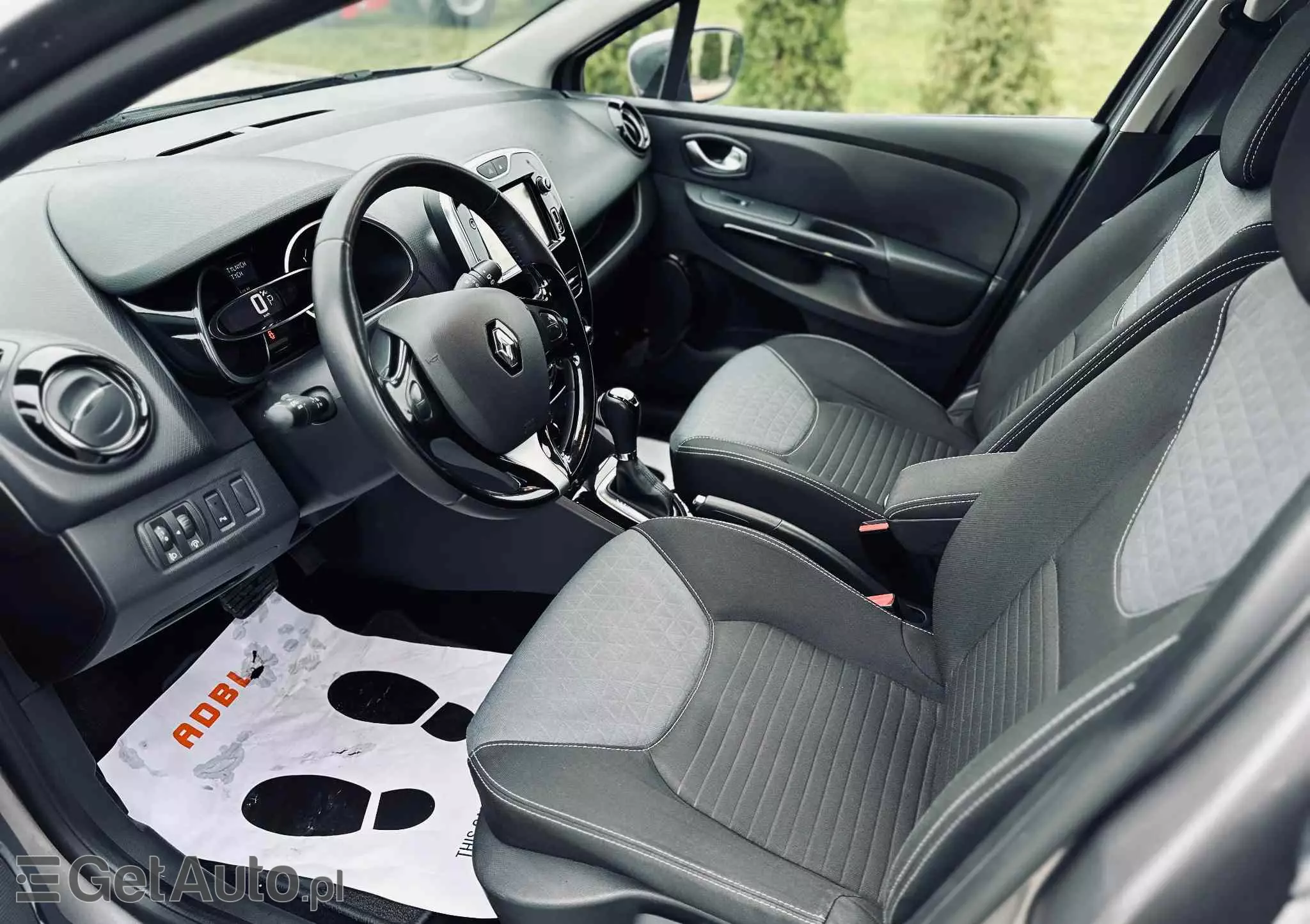 RENAULT Clio Grandtour dCi 90 EDC Limited