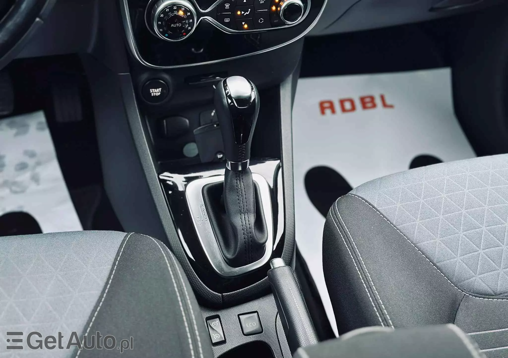 RENAULT Clio Grandtour dCi 90 EDC Limited