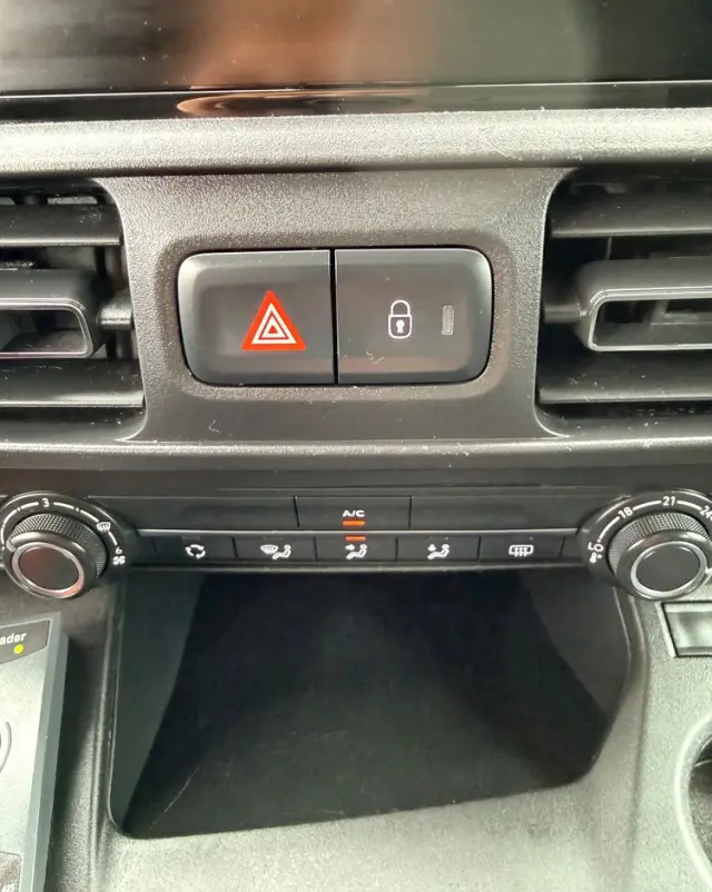 PEUGEOT Rifter BlueHDI 100 L1 Active Pack