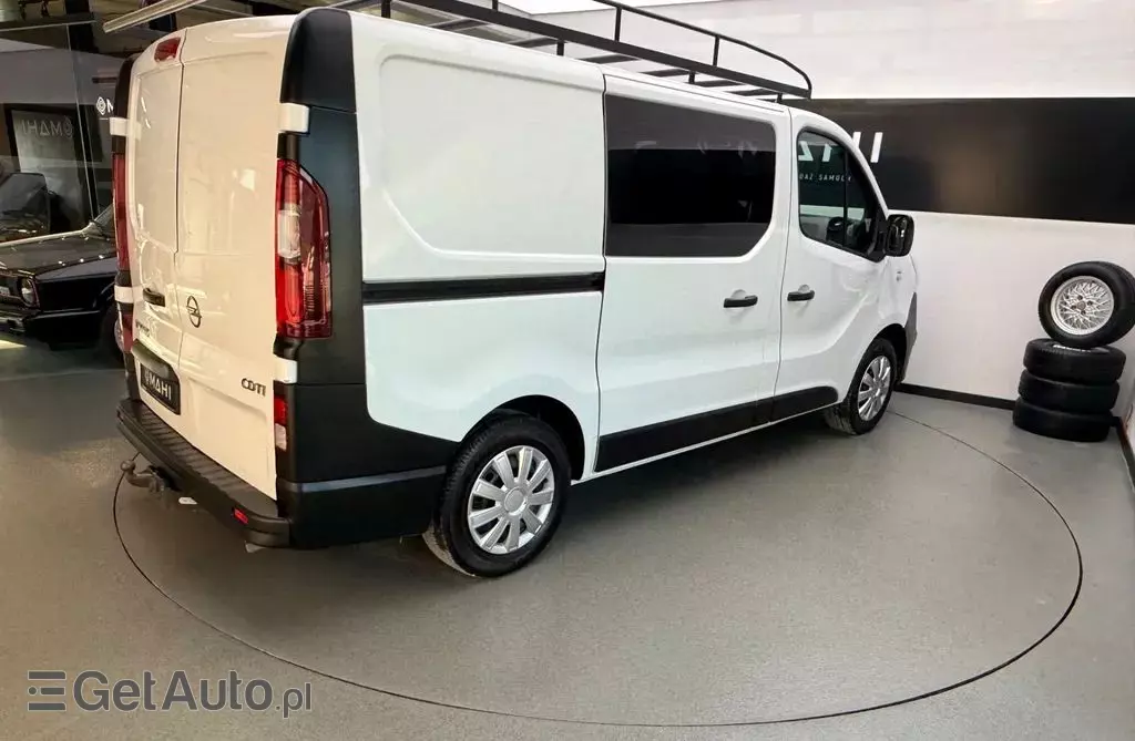 OPEL Vivaro 