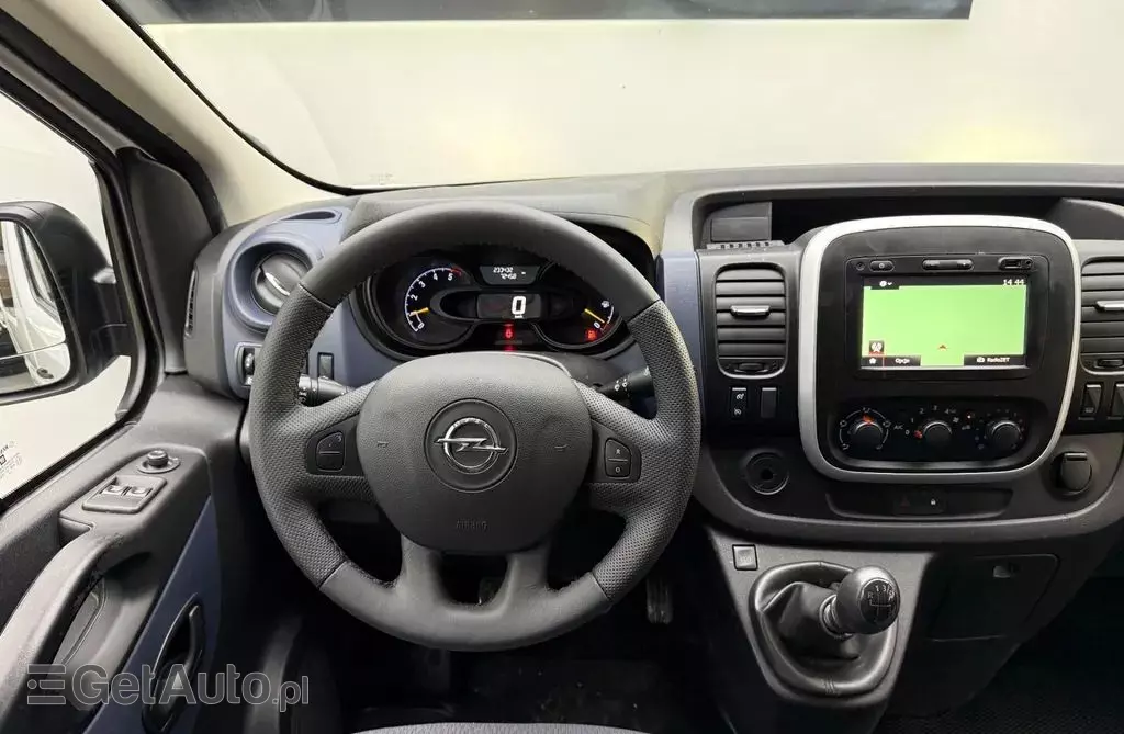 OPEL Vivaro 