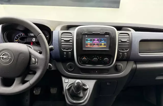 OPEL Vivaro 