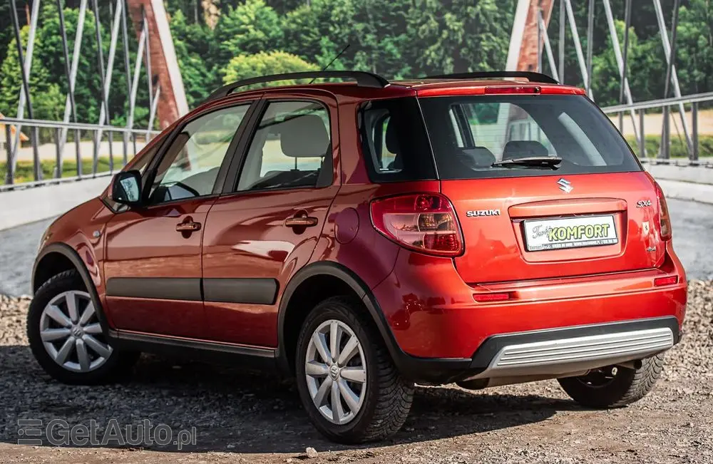 SUZUKI SX4 