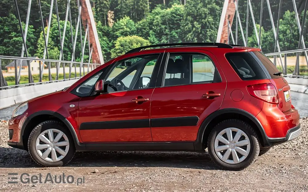 SUZUKI SX4 