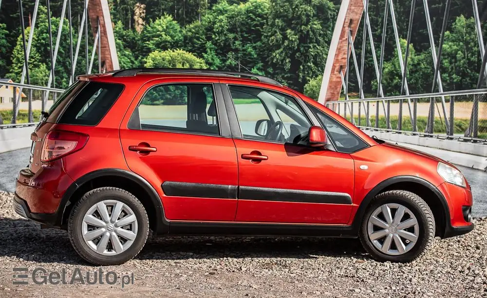 SUZUKI SX4 