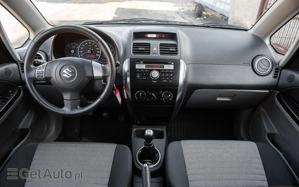 SUZUKI SX4 