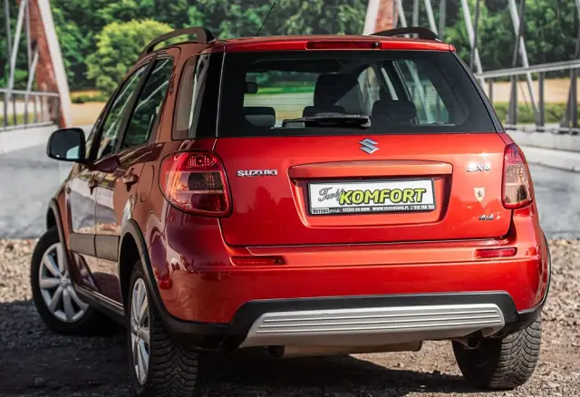 SUZUKI SX4 