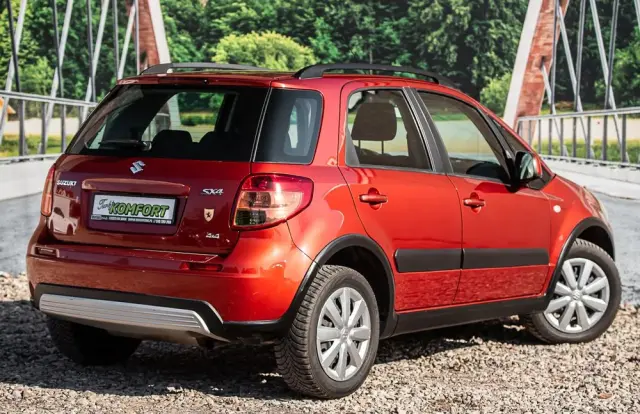 SUZUKI SX4 