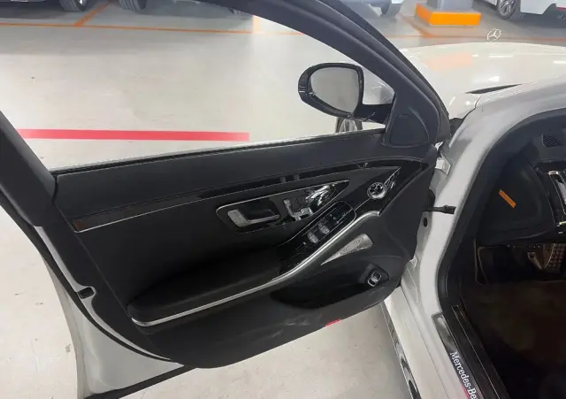 MERCEDES-BENZ Klasa S 400 d 4Matic L 9G-TRONIC