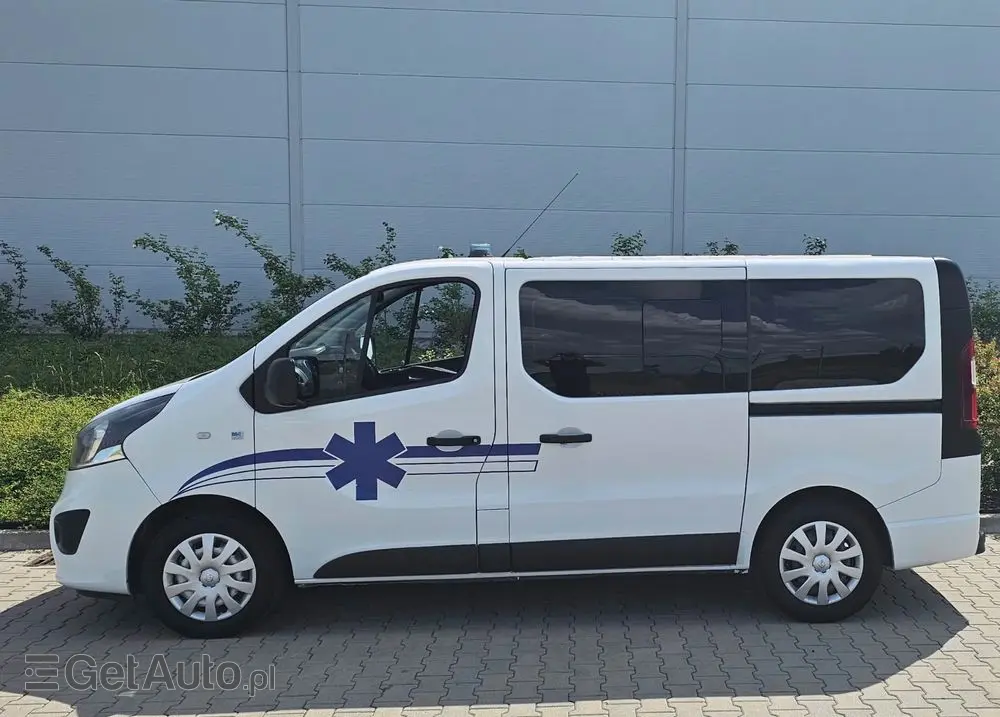 RENAULT TRAFIC KARETKA/AMBULANS 