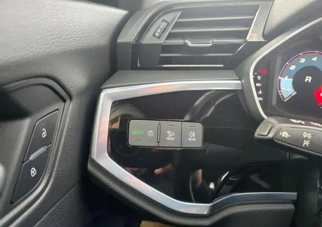 AUDI Q3 35 TFSI Advanced S tronic