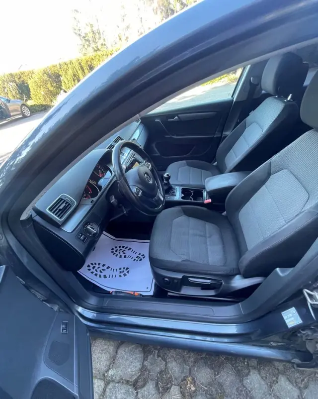 VOLKSWAGEN Passat 1.6 TDI Comfortline