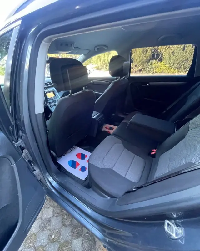 VOLKSWAGEN Passat 1.6 TDI Comfortline