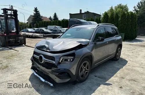 MERCEDES-BENZ GLB 