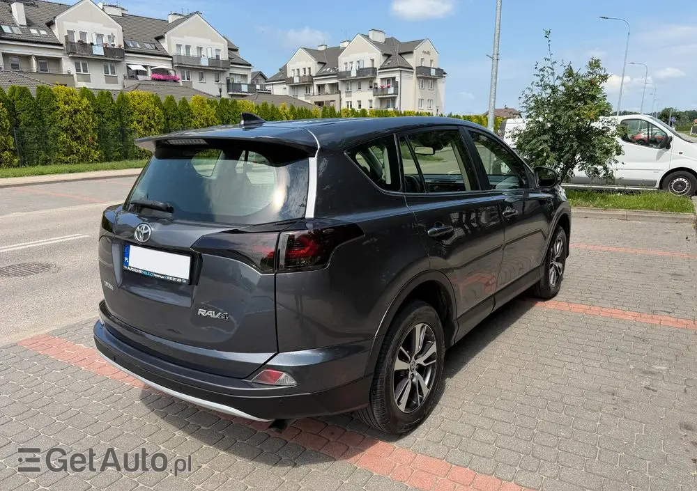 TOYOTA RAV4 2.0 D-4D Premium 4x2