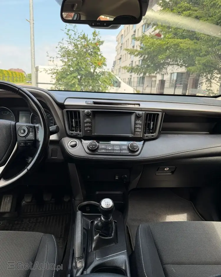 TOYOTA RAV4 2.0 D-4D Premium 4x2
