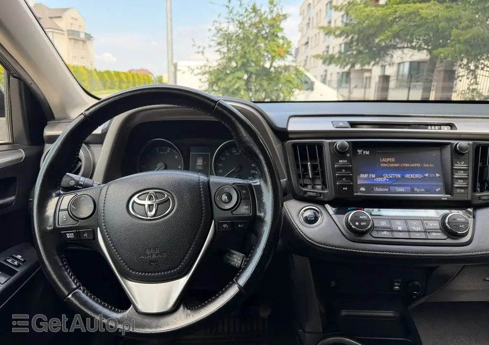 TOYOTA RAV4 2.0 D-4D Premium 4x2