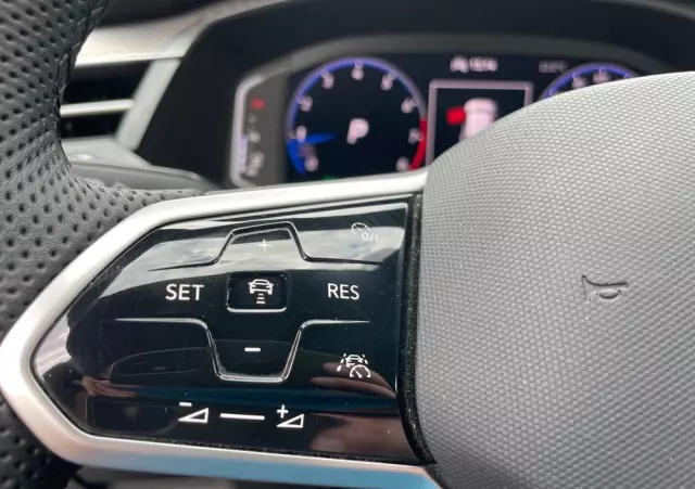 VOLKSWAGEN Arteon 2.0 TSI R-Line DSG