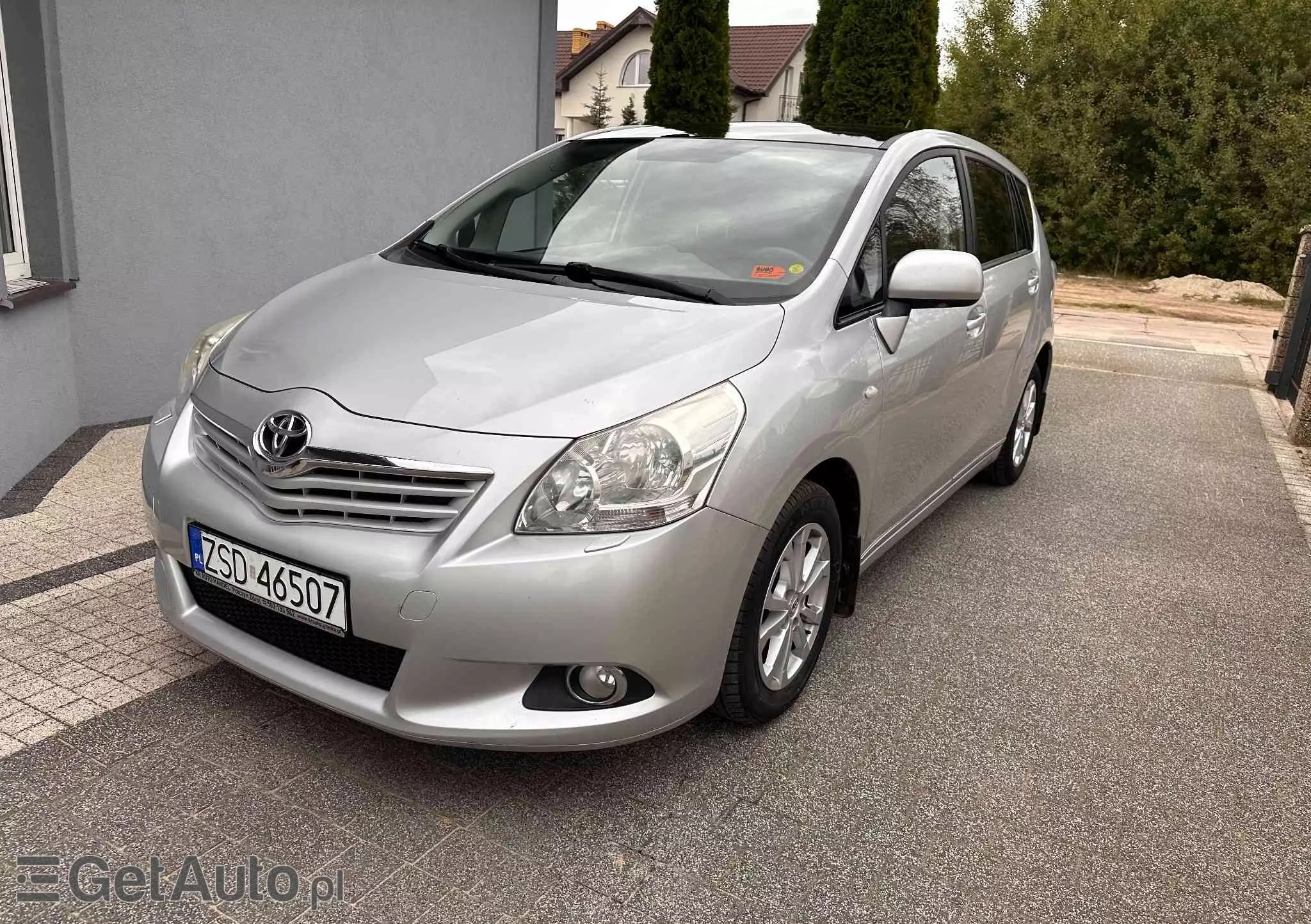 TOYOTA Verso 2.0 D-4D Luna 7os