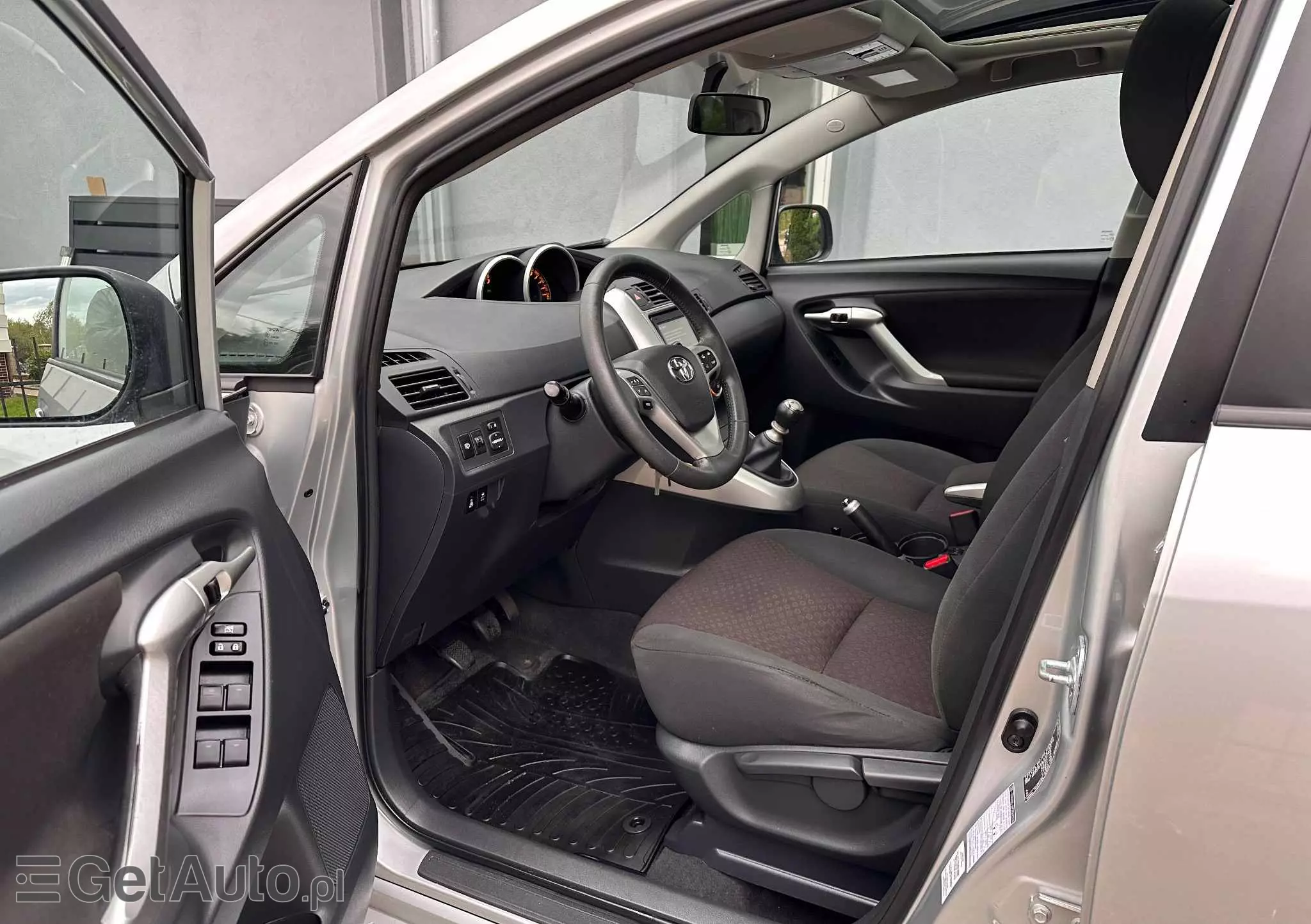 TOYOTA Verso 2.0 D-4D Luna 7os