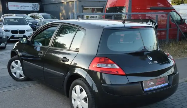 RENAULT Megane 