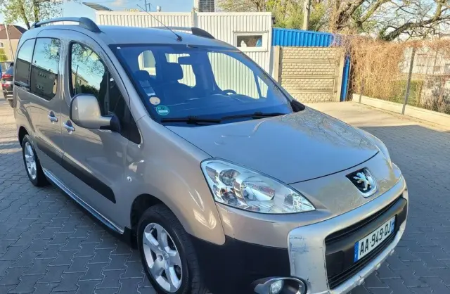 PEUGEOT Partner 