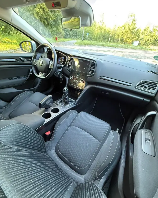 RENAULT Megane 1.2 Energy TCe Zen