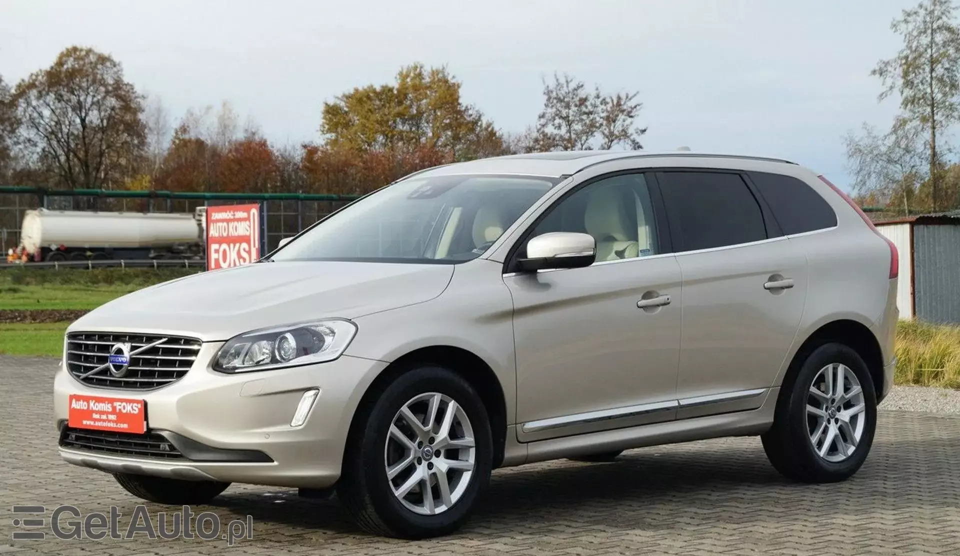 VOLVO XC60 