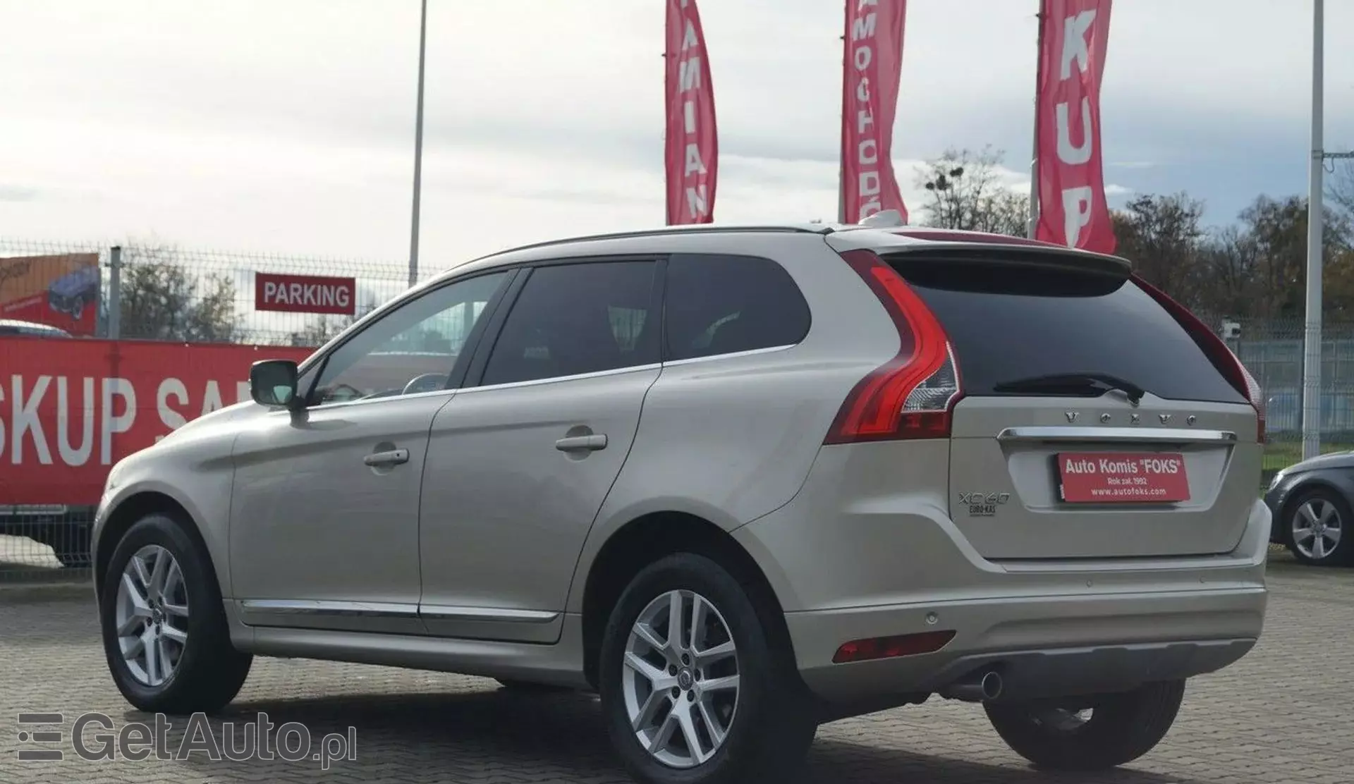 VOLVO XC60 