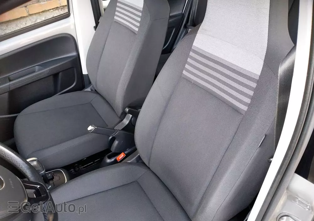 VOLKSWAGEN Up! ASG move