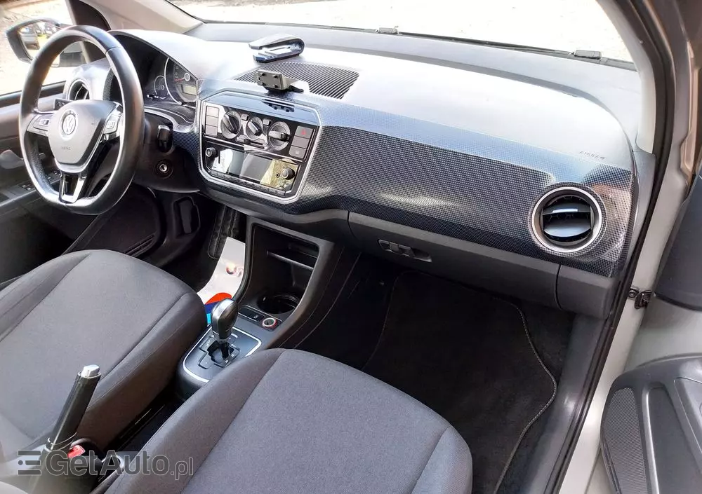 VOLKSWAGEN Up! ASG move