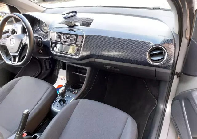 VOLKSWAGEN Up! ASG move