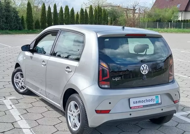 VOLKSWAGEN Up! ASG move