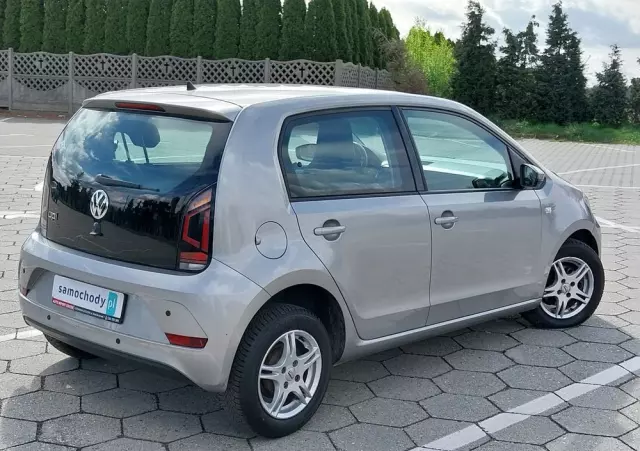 VOLKSWAGEN Up! ASG move