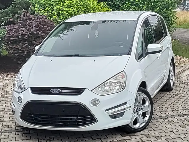 FORD S-Max Titanium