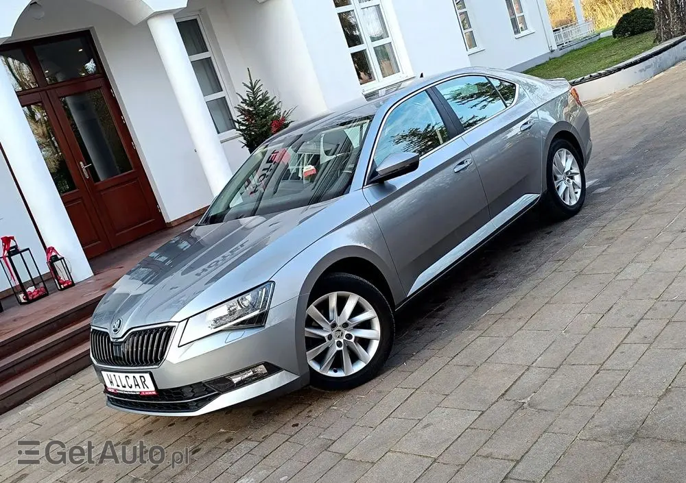 SKODA Superb 1.4 TSI ACT DSG Ambition