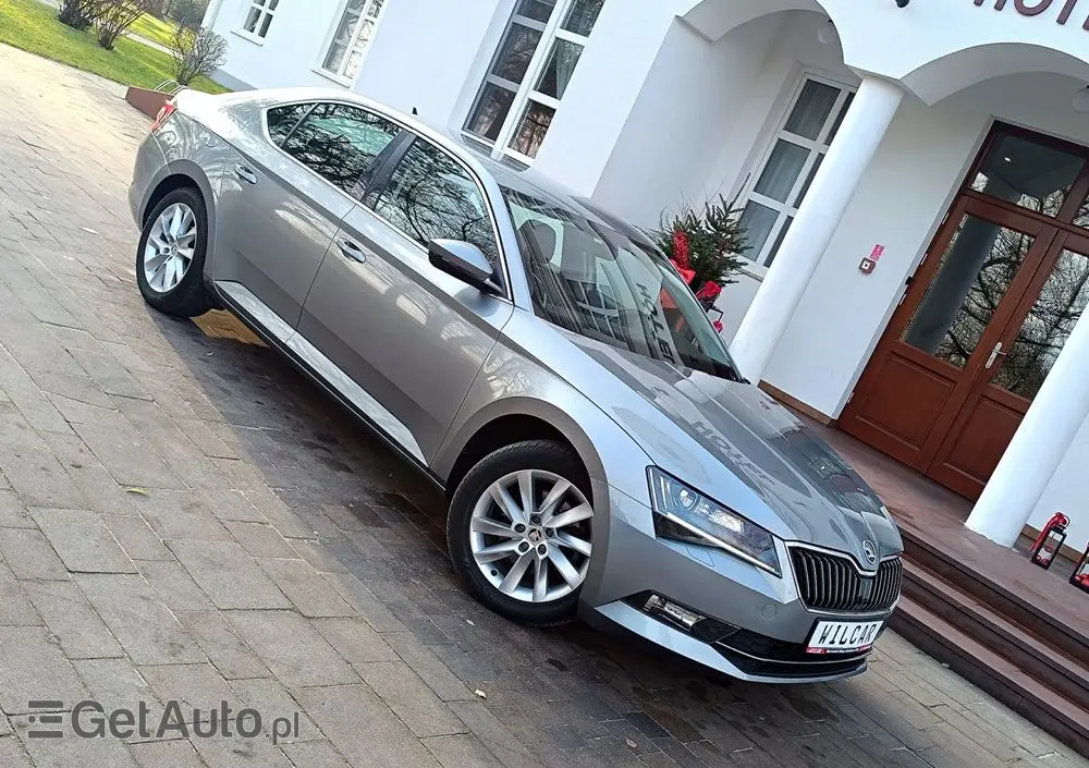SKODA Superb 1.4 TSI ACT DSG Ambition