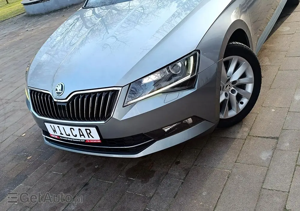 SKODA Superb 1.4 TSI ACT DSG Ambition