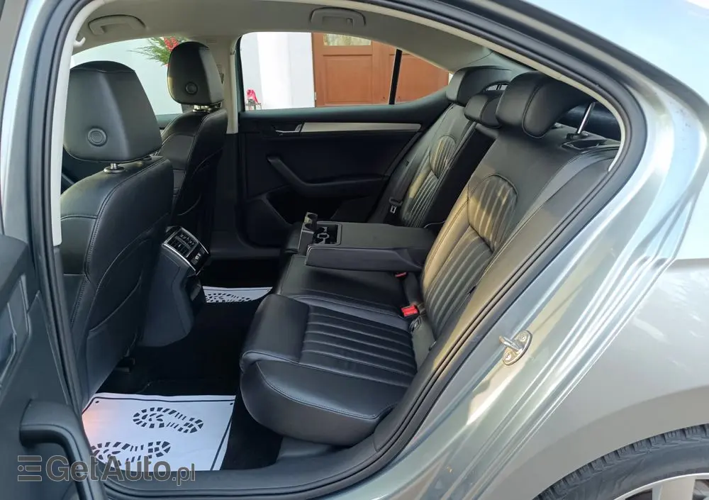 SKODA Superb 1.4 TSI ACT DSG Ambition