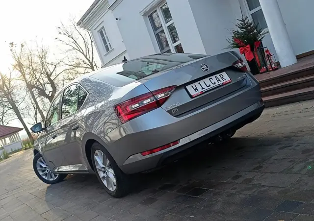 SKODA Superb 1.4 TSI ACT DSG Ambition