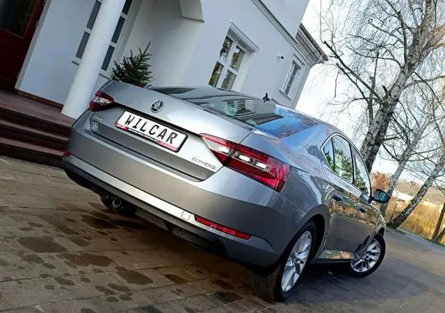 SKODA Superb 1.4 TSI ACT DSG Ambition