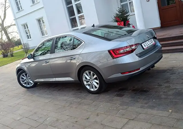 SKODA Superb 1.4 TSI ACT DSG Ambition