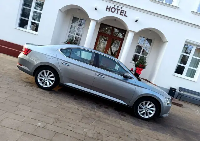 SKODA Superb 1.4 TSI ACT DSG Ambition