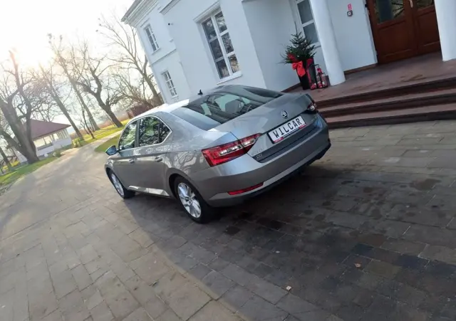 SKODA Superb 1.4 TSI ACT DSG Ambition