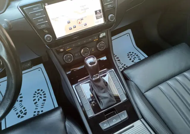 SKODA Superb 1.4 TSI ACT DSG Ambition