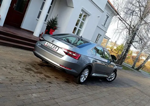 SKODA Superb 1.4 TSI ACT DSG Ambition