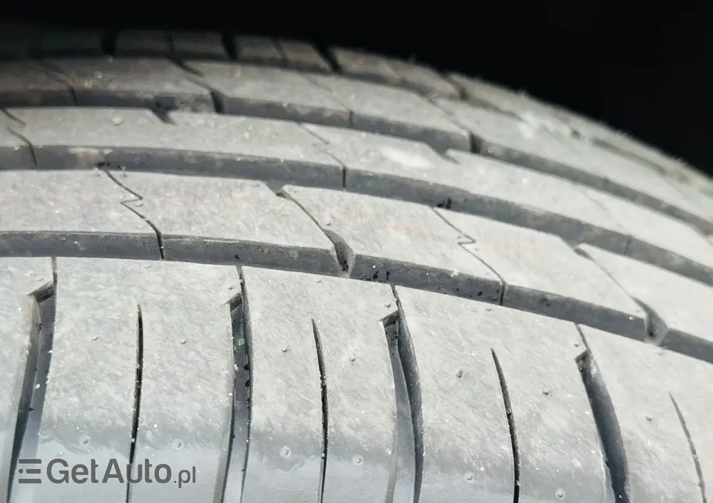 JAGUAR F-Pace 25t AWD Prestige