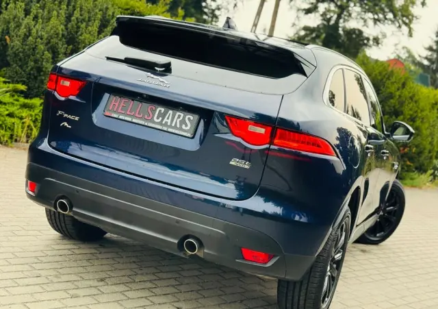 JAGUAR F-Pace 25t AWD Prestige