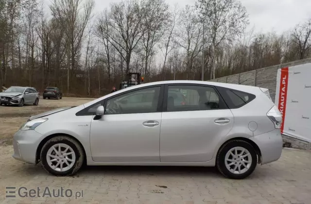 TOYOTA Prius+ 