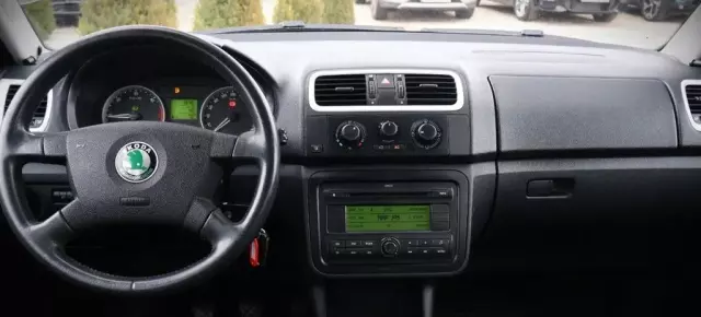 SKODA Roomster 